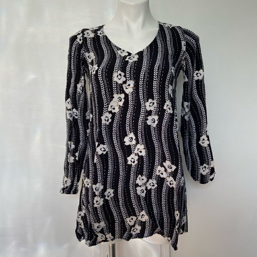 Express Floral Long sleeve tunic